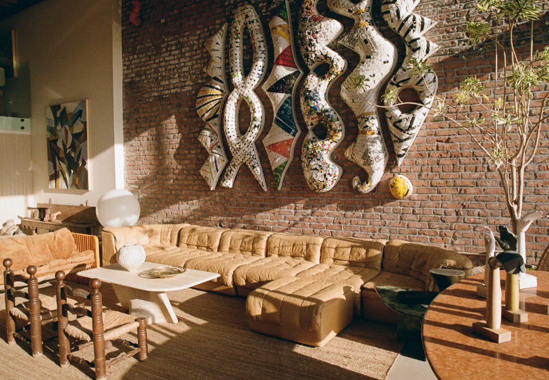 Arch Digest: Vintage Sofas: What's the Next It-Girl Couch for 2024?