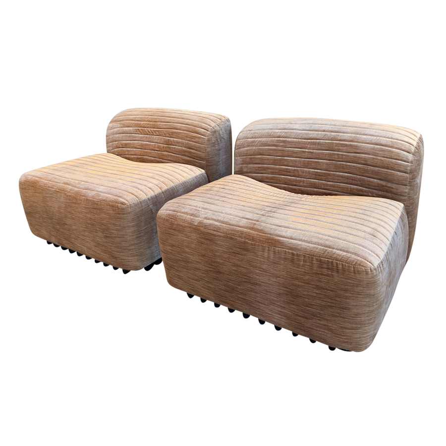 Pair of Champagne Velvet Slipper Chairs by Titina Ammannati and Gianpiero Vitelli for Brunati Italia