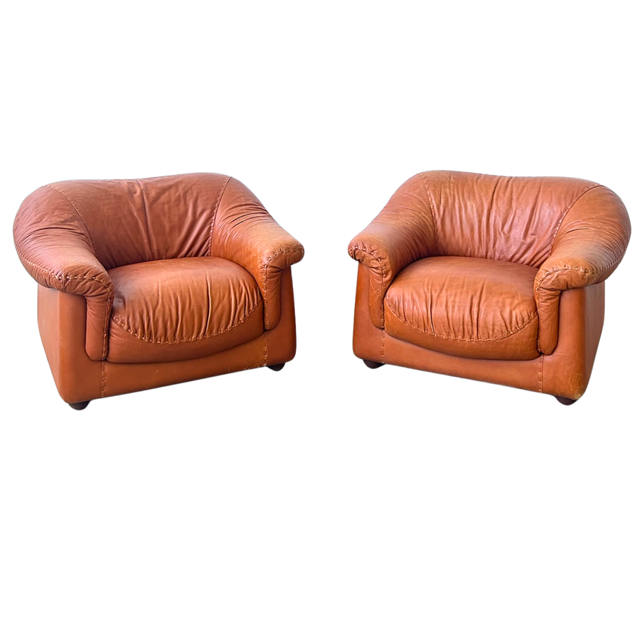 Pair of Cognac Leather ‘Soleado’ Lounge Chairs by Mobil Girgi, 1970s