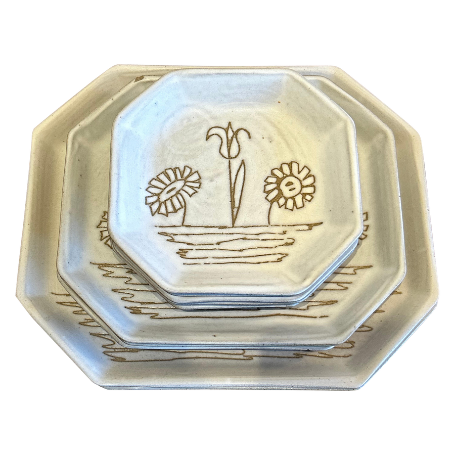 Ceramic Flower Motif Plate Set