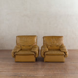 Pair of Chunky Butterscotch Leather High Back Lounge Chairs, Italy, 1970s
