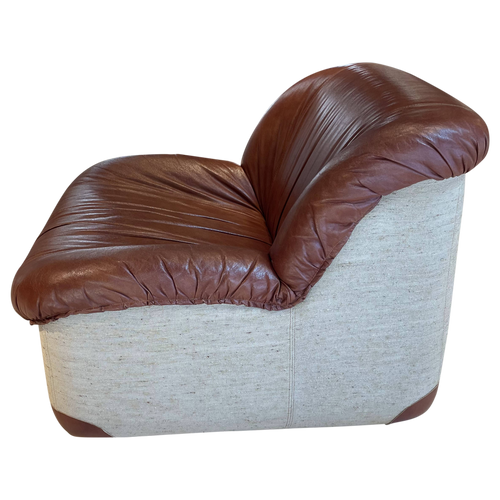 Brown Leather Swan Chair by Henning Korch