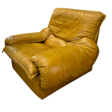 Pair of Chunky Butterscotch Leather High Back Lounge Chairs, Italy, 1970s