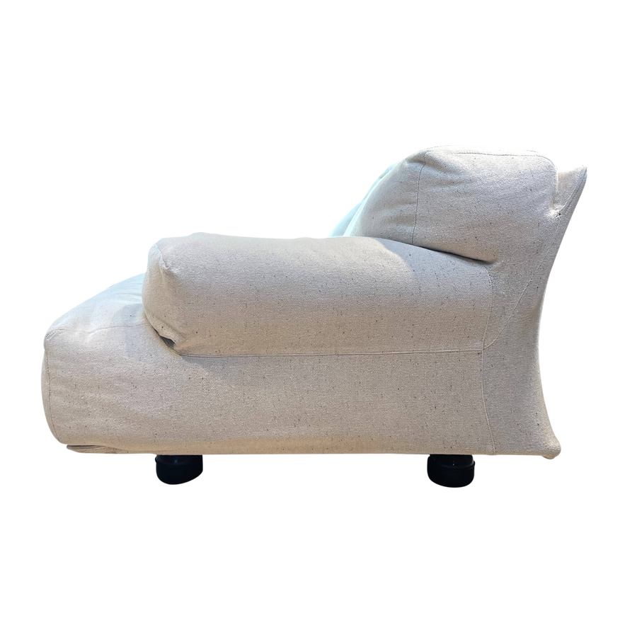 Fiandra Loveseat by Vico Magistretti for Cassina