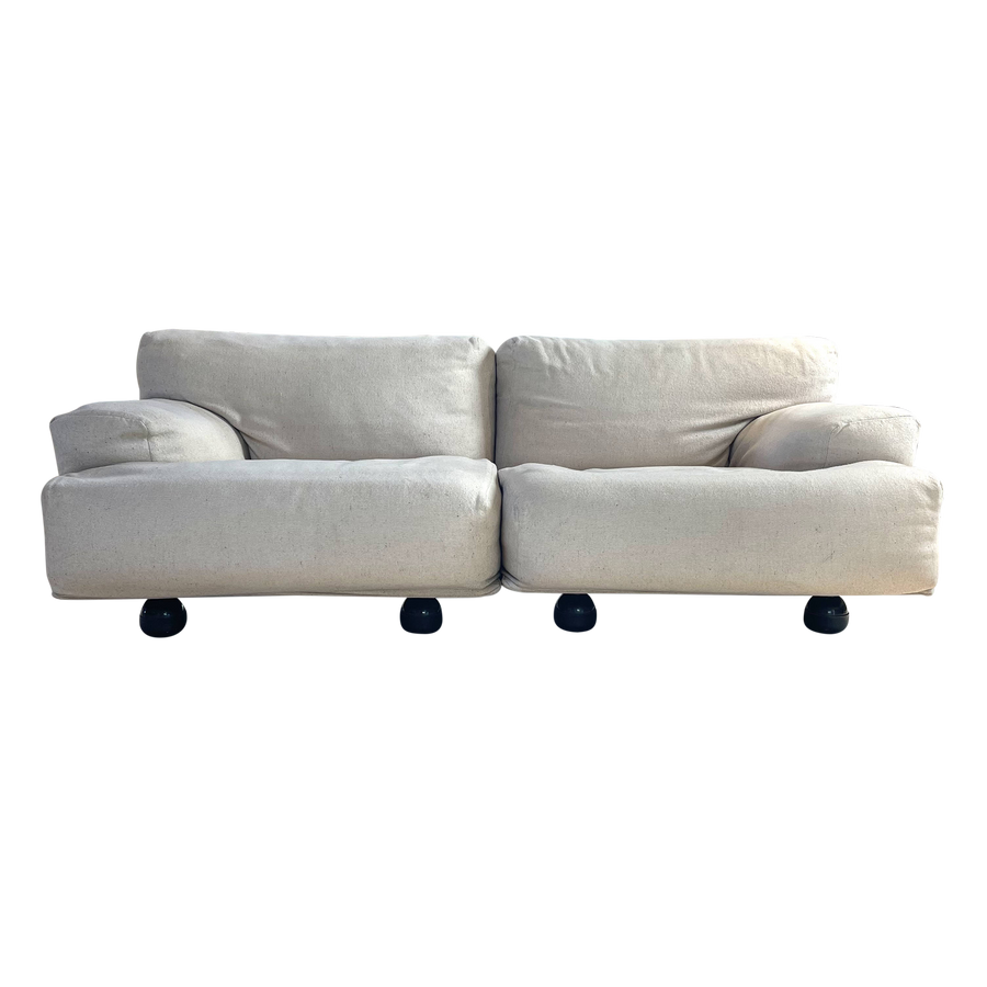 Fiandra Loveseat by Vico Magistretti for Cassina