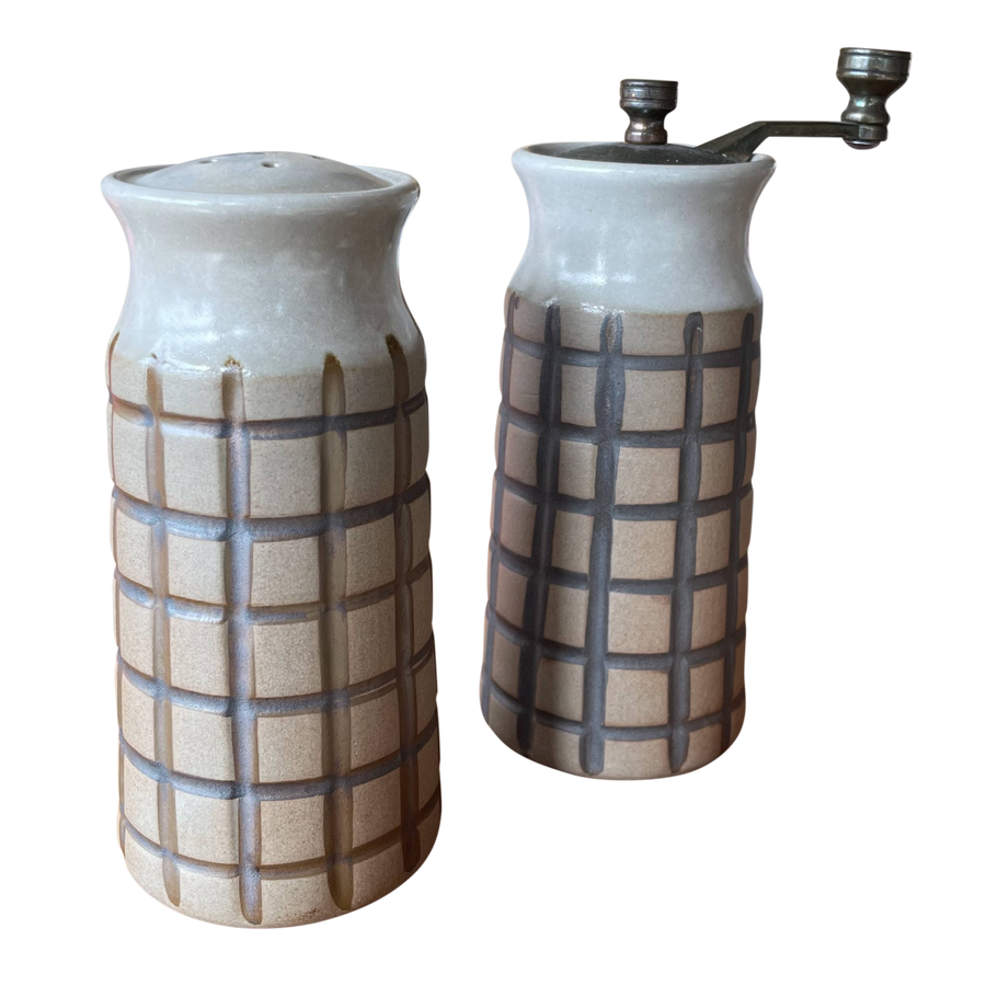 Ceramic Salt + Pepper Shakers