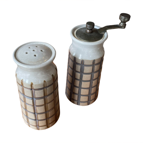 Ceramic Salt + Pepper Shakers